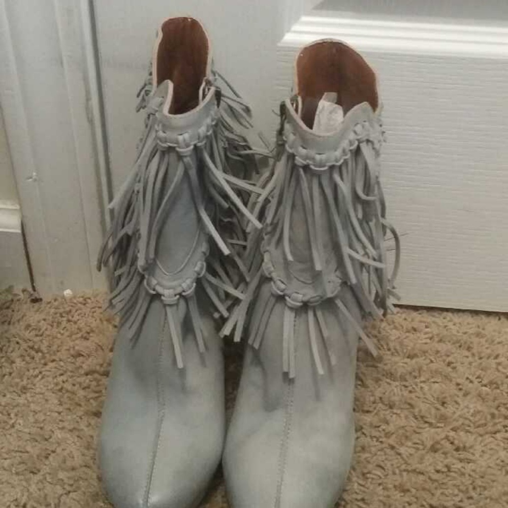 Ladies grey heel bootie.  New